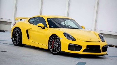 Cayman GT4